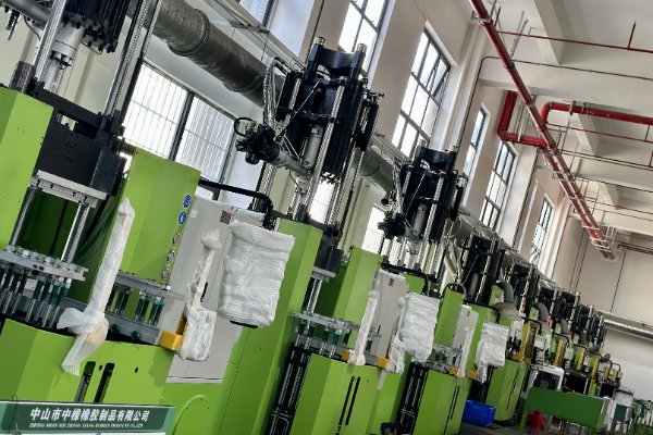 Zhong Xiang Rubber introduced a batch of advanced production equipment